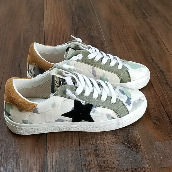 Vintage Havana Women's Repeat Sneaker Women's Shoe - Picture 3 of 4